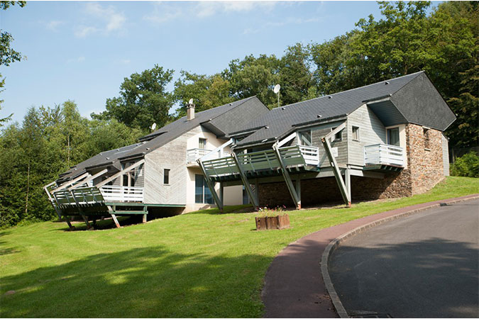 Gîte au camping Le Lac des Vieilles Forges Les Mazures